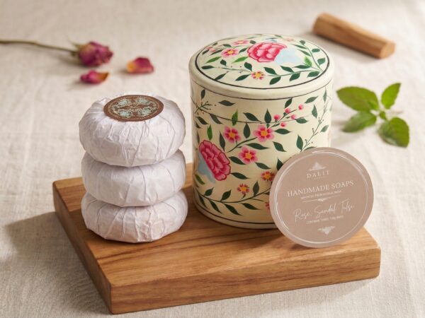 White Pot x3 Soap White Hand-Painted Soap Gift Set